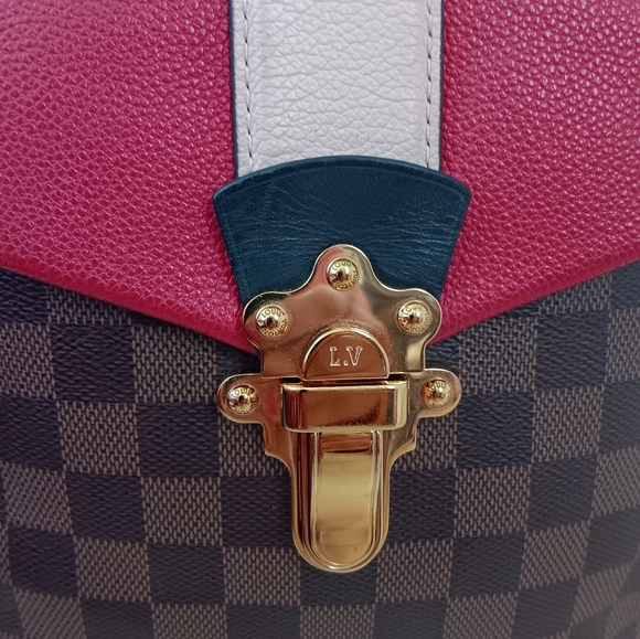 GIVEAWAY 🔥 LOUIS VUITTON LIMITED EDITION RED DAMIER EBENE MINI CLAPTON BACKPACK - Picture 7 of 16